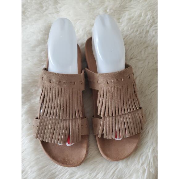 Minnetonka Slides Sandals Taupe Leather Low Heel Fringe Boho Slip On Women's 8 - Picture 2 of 8
